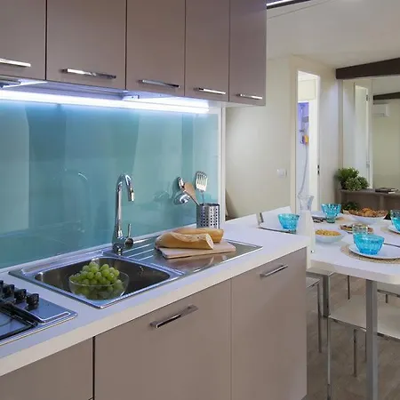 Parque de vacaciones Villaggio L'ultima 4*