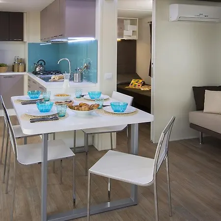 Villaggio L'ultima פארק נופש בארי סארדו