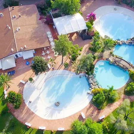 פארק נופש Villaggio L'ultima בארי סארדו