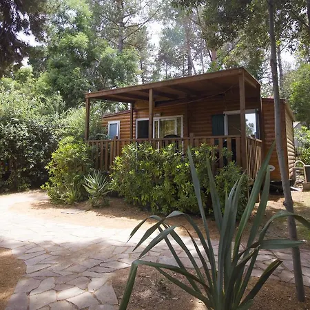 Villaggio L'ultima פארק נופש בארי סארדו