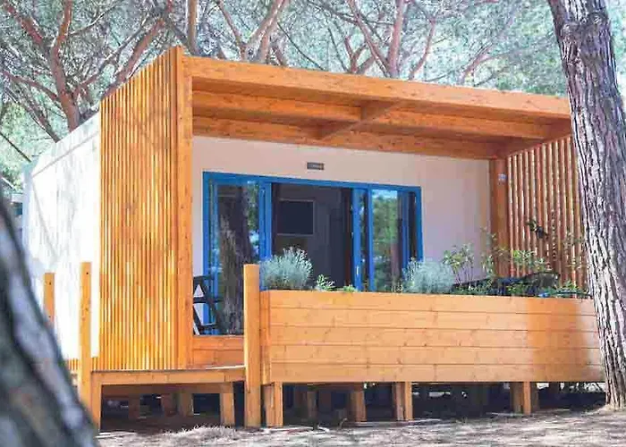 Villaggio L'ultima 4*